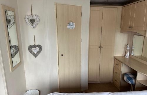 Brazzacott Apartment | Lazy Days CORNWALL DEVON Border Chapmanswell Caravan Park