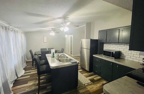Mead House | "Lazy Days" less than 10 minutes from Lake Texoma and Choctaw Casino