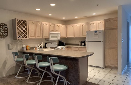 Osage Beach Condo | Lazy Days S-06 - Great for family vacation!
