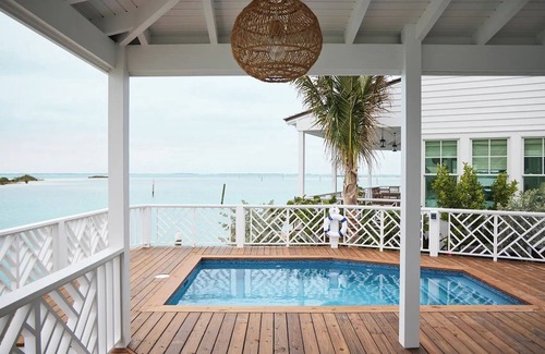 Hope Town Villa | Lazy Dayz – 4-bedroom Villa with 60’ Dock – Sunset Point #6 – Hope Town