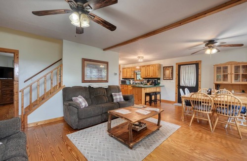 Blairsville Cabin | Lazy Daze Get a Way