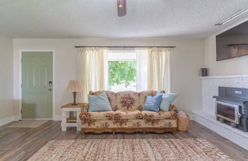 Taylorsville House | Lazy P Ranch House