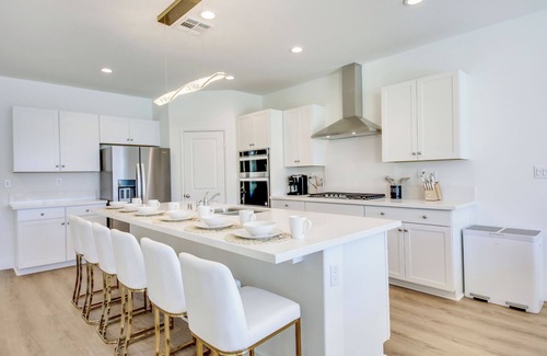 Coachella House | Lazy River, Pickleball, Gameroom, Fun in the desert!