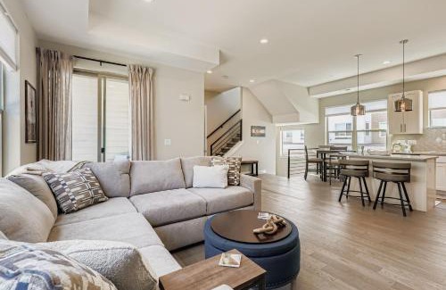 Arvada House | Lazy Rocky Retreat home