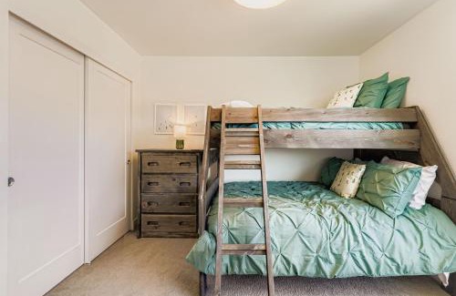 Arvada House | Lazy Rocky Retreat home