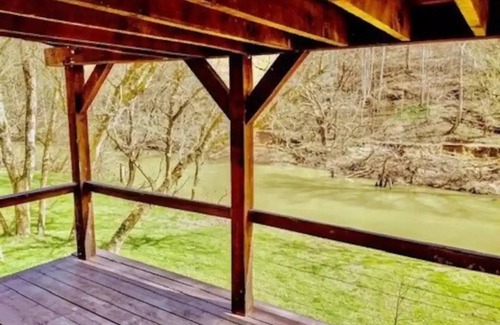 Dabolt Cabin | Lazy Turtle Campground