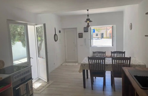 Setubal House | LazyDaze!