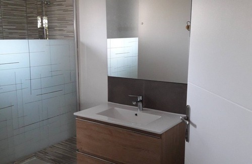 Montreal House | Le 4 Deux - Gite 4 Places en Sud Ardèche