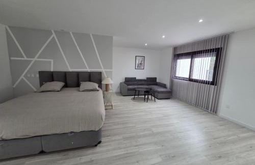 Les Stades Apartment | Le 46 Appart Hotel Entre Paris Disneyland Parc Asterix Navette