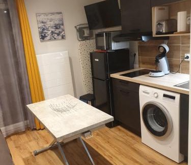 Bernex Apartment | Le 67,ski et randonnée,WIFI, lave linge,sèche linge,parking gratuit