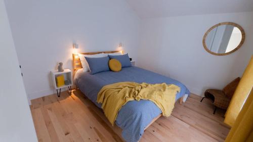Eastman Ski Chalet | Le Bois Debout - Lake & Trails