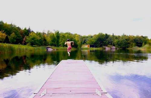 Eastman Ski Chalet | Le Bois Debout - Lake & Trails