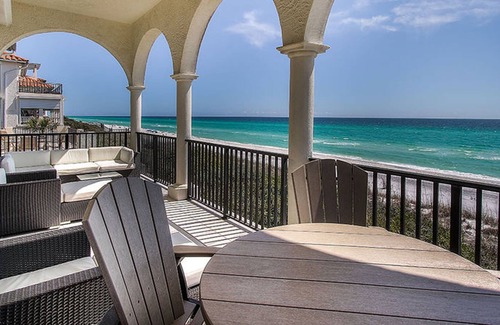Dune Allen Beach House | Le Bon Vivant by Five Star Properties