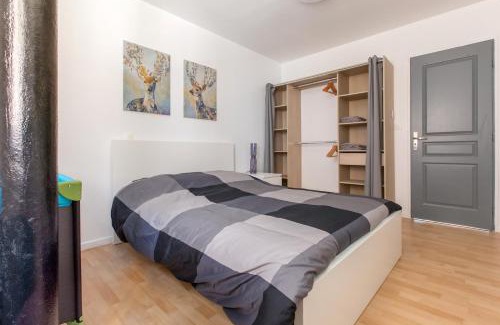 Tourcoing Apartment | Le Business. idéal pour travailler mais pas que!