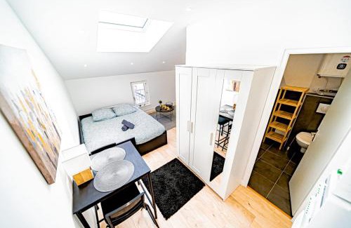 Bussiere - Cadiere Apartment | Le Californie - Agréable studio avec parking privé
