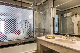 Racine Hotel | Le Casablanca Hotel