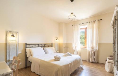 Seggiano Villa | Le Casaline by VacaVilla