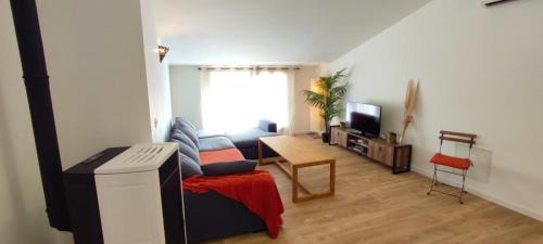 Saint-Romain-en-Viennois Apartment | Le CESAR - Spacieux et Elégant