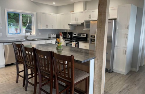 St-Francois-de-l'Ile-d'Orleans Ski Chalet | Le Chalet des Berges