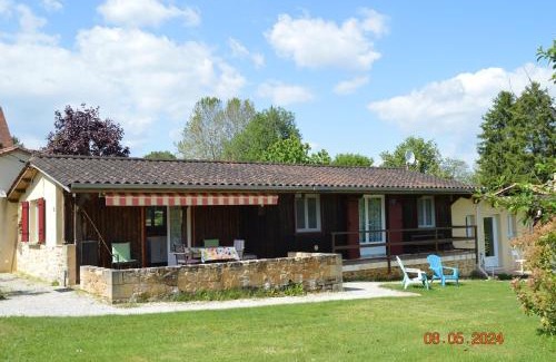 Sarlat-la-Caneda Bed & Breakfast | Le chalet des Contries