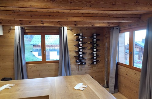 Brizon Ski Chalet | Le Châlet du petit ours polaire. for all your get-togethers with friends or family