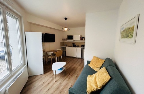 Barbatre Apartment | Le Charmant Cr Neau Basilique