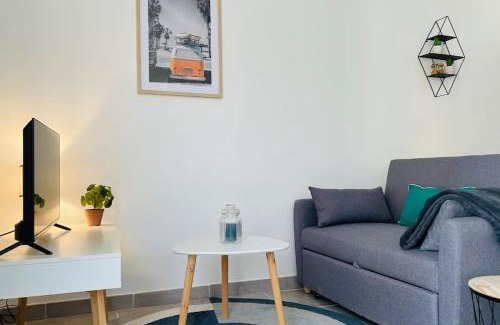 Sainte-Tulle Apartment | Le charme Provençal
