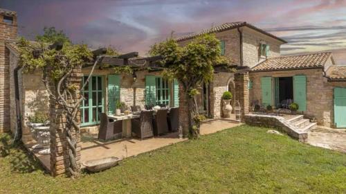 Visnjan House | Le Chateau Guesthouse