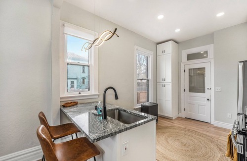Curtis Park House | Le Chic MiniMansion: RiNo | Office | Patio & BBQ