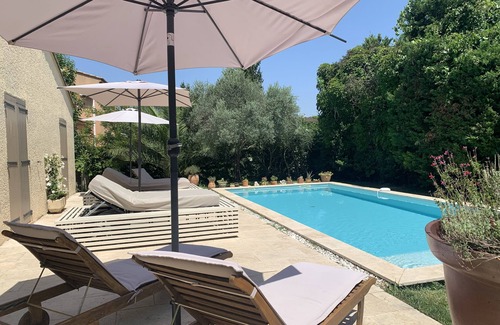 Graveson House | Le cigalon, pleasant house with swimming pool.