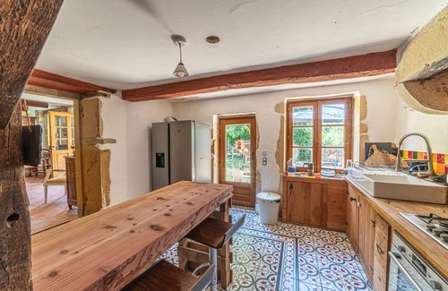 Saint-Christophe-en-Brionnais House | Le Clos de Pleinecey - Maison en pierre en campagne