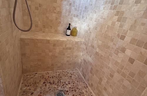 Villeneuve Bed & Breakfast | Le Clos des casis