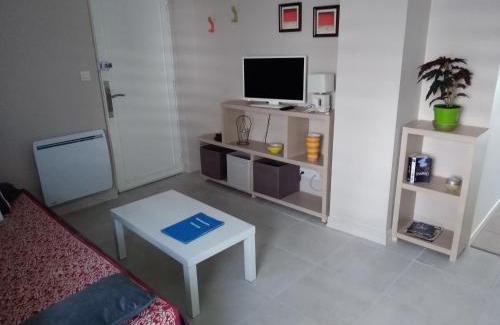 Brive-la-Gaillarde Apartment | Le Clos Doménat 1