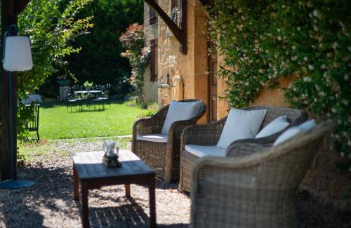 Beynac-et-Cazenac House | LE CLOS VERSAILLES BEYNAC