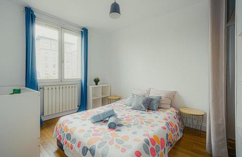 Villeurbanne Apartment | Le cocon Apartment for 6 people and 1 baby