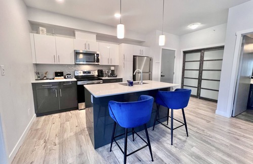 Westbank Condo | Le Cocon Bleu
