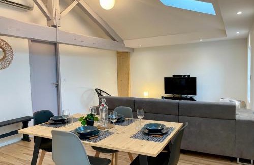 Mont-de-Marsan Apartment | Le Cocon Landais - Clim - Balcon - Central - Spacieux - Lumineux