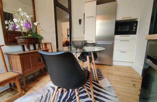 Cahors Old Town Apartment | Le Coeur de Cahor! 2 bedroom luxury rental 85m2.