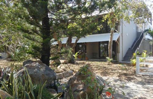 Blue Bay Bed & Breakfast | Le Coin DODO