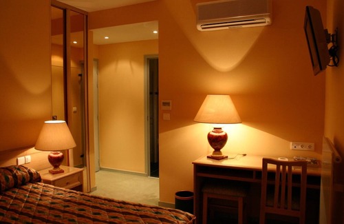 Chateauroux Hotel | Le Continental