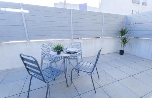 8th Arrondissement Apartment | Le Cosy de la Pointe Rouge