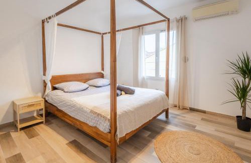 8th Arrondissement Apartment | Le Cosy de la Pointe Rouge