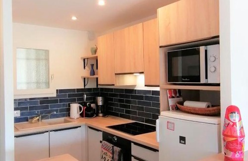 Frejus Plage Apartment | Le Cosy, proche plage, base nature, tout à pied