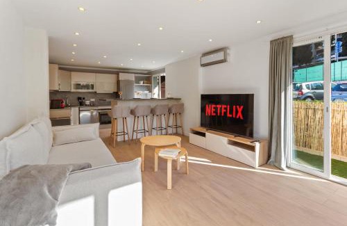 Cros-de-Cagnes Apartment | Le Cosy - Spacious - AC - WIFI - Hippodrome - Racetracks - Hypercentre