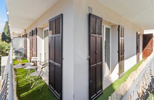 Cros-de-Cagnes Apartment | Le Cosy - Spacious - AC - WIFI - Hippodrome - Racetracks - Hypercentre