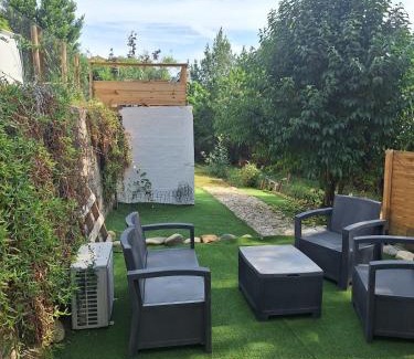 Beziers House | Le Cottage De Zénitude