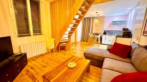 Ares Apartment | Le Crocolion