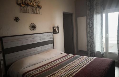 Saintes-Maries-de-la-Mer Hotel | Le Dauphin Bleu