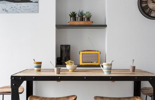Saint-Servan Apartment | Le Deriveur by Cocoonr