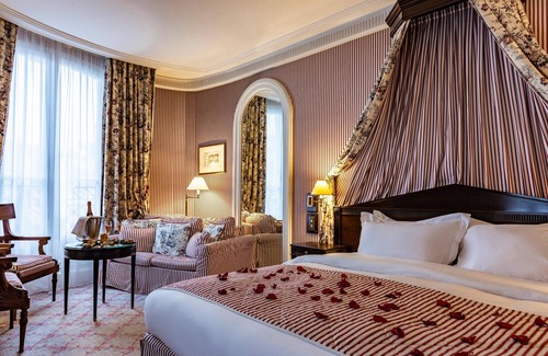 Chaillot Hotel | Le Dokhan’s Paris Arc de Triomphe, a Tribute Portfolio Hotel